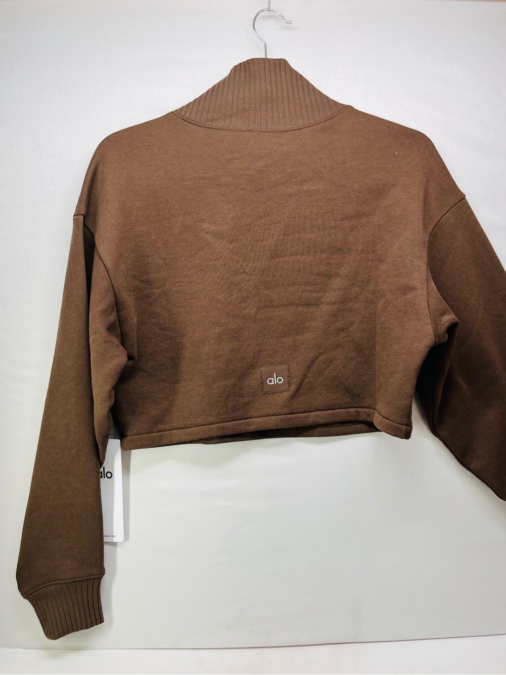 ALO Yoga Ribbed Cropped Pullover in Espresso - Picture 6 of 8